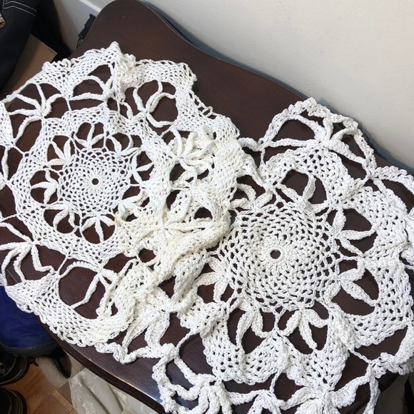 Other - White Doilies Set of 2